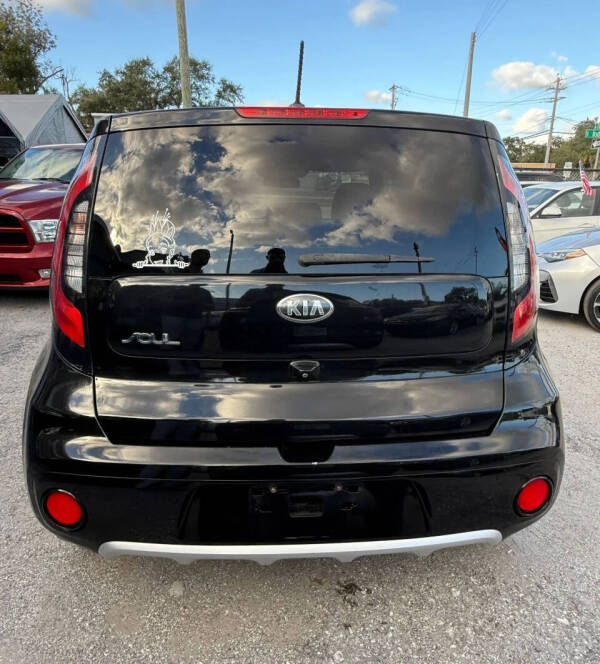 2018 Kia Soul +