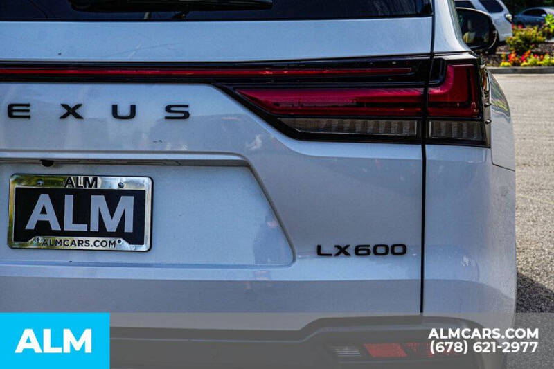 2023 Lexus LX 600 Premium