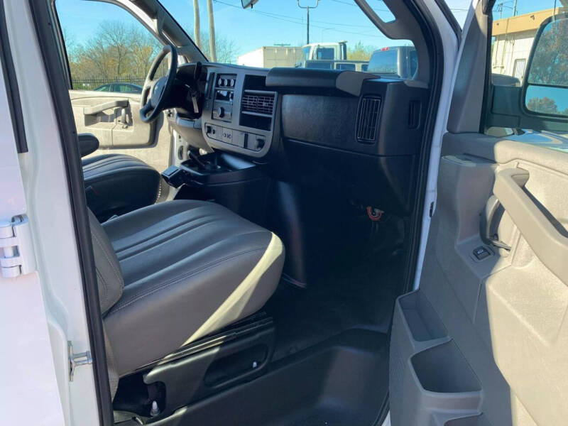 2019 Chevrolet Express 2500