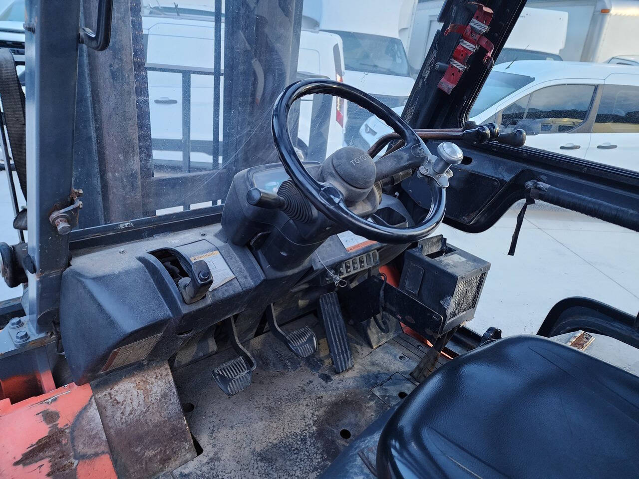 2004 Toyota 7FDAU50 Forklift for sale at PAKK AUTOMOTIVE in Peachland, NC