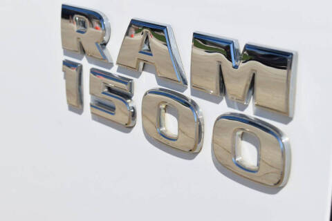 2017 RAM 1500 SLT