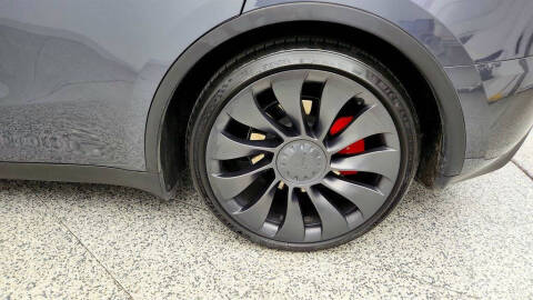 2023 Tesla Model Y Performance
