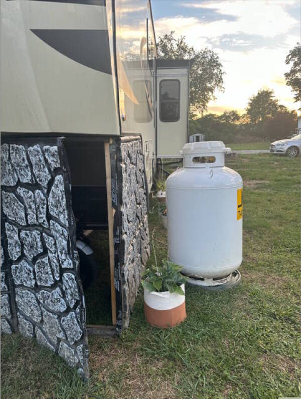 2020 Jayco North Point 383FKWS