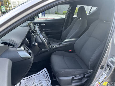 2018 Toyota C-HR XLE Premium