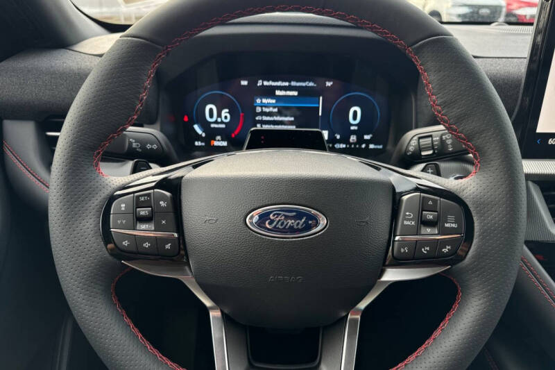 2025 Ford Explorer ST