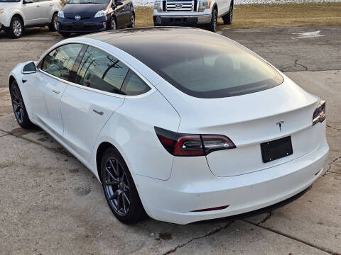 2020 Tesla Model 3 Standard Range Plus