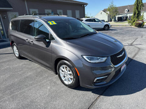 2022 Chrysler Pacifica Touring L