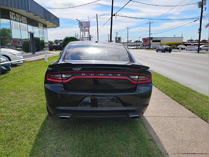 2017 Dodge Charger SE