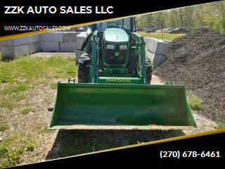 2017 John Deere 5100E