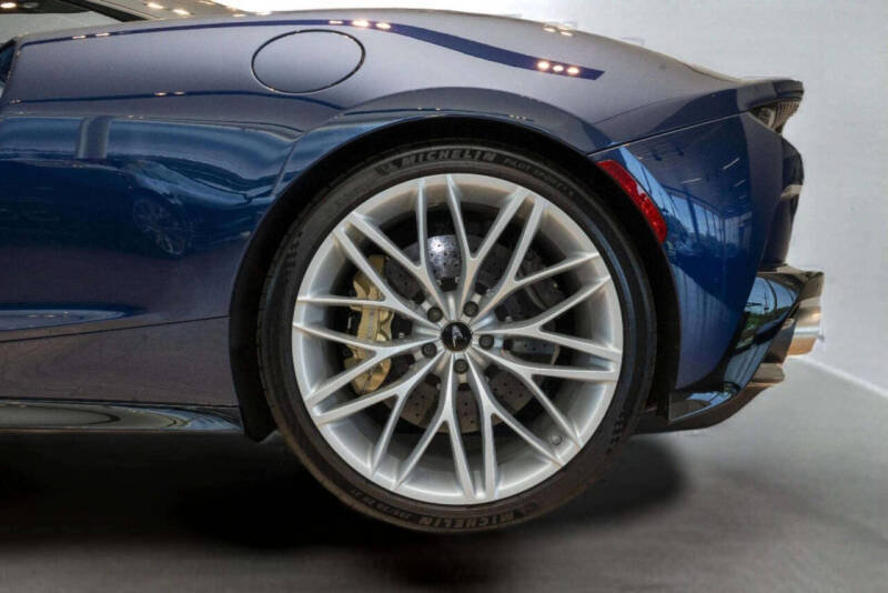 2023 McLaren GT