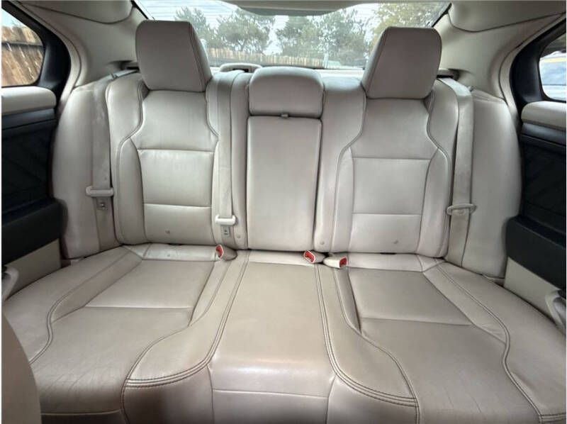 2011 Ford Taurus SEL