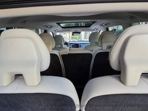 2018 Volvo XC90 T6 Momentum