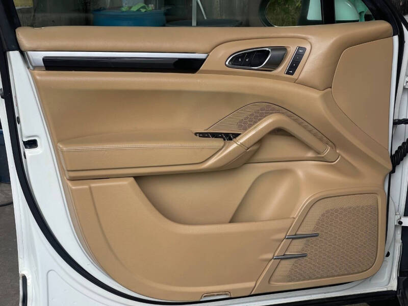 2014 Porsche Cayenne