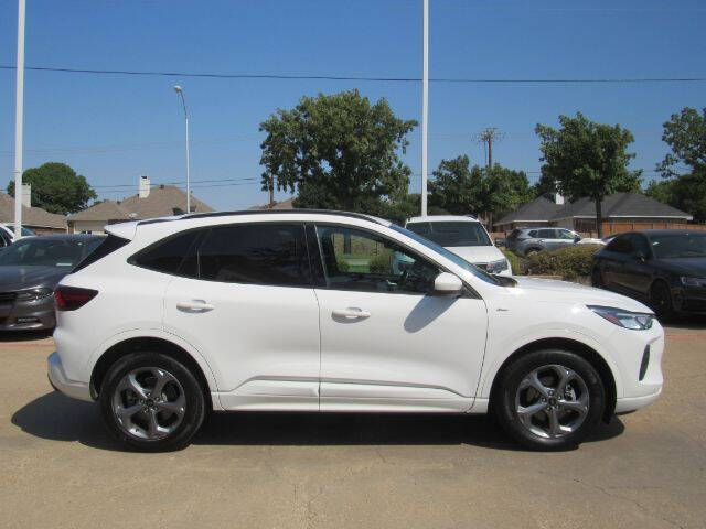 2023 Ford Escape Hybrid ST-Line Select