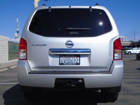 2012 Nissan Pathfinder SV