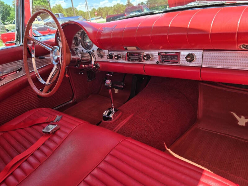 1957 Ford Thunderbird