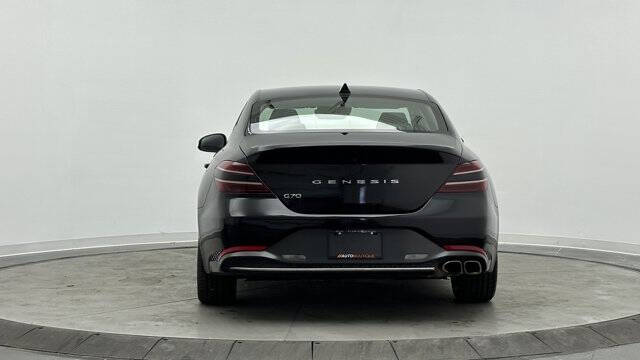 2022 Genesis G70