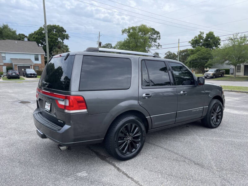 2016 Lincoln Navigator Select