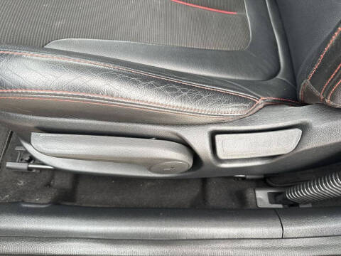2020 Hyundai Veloster