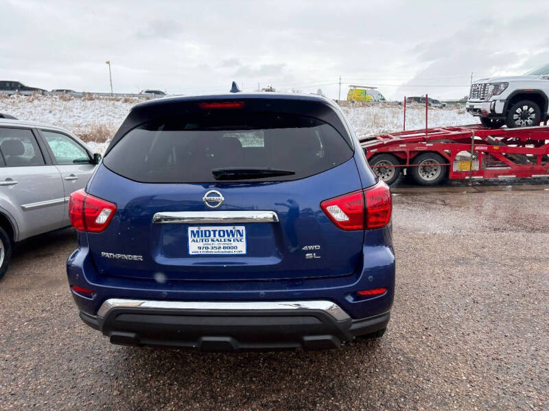 2020 Nissan Pathfinder SL