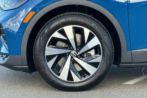 2025 Volkswagen ID.4 Pro