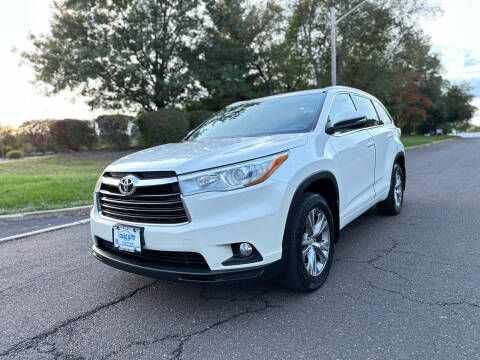 2015 Toyota Highlander for sale at Starz Auto Group in Delran NJ