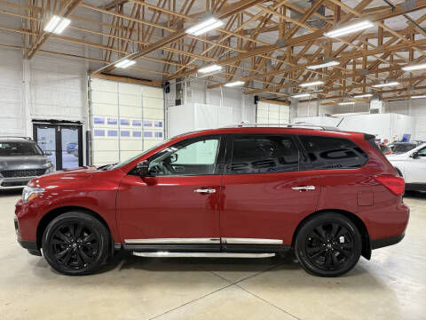 2017 Nissan Pathfinder Platinum