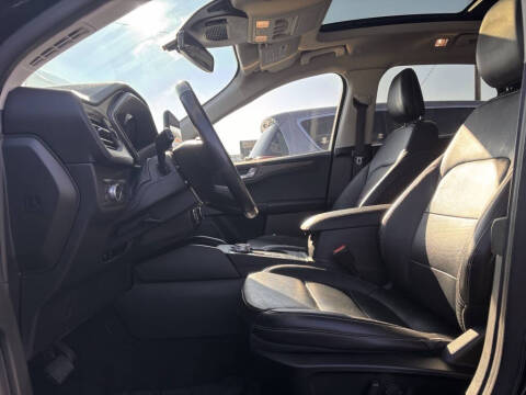 2020 Ford Escape Hybrid Titanium