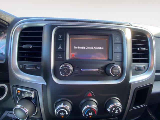 2024 RAM 1500 Classic SLT