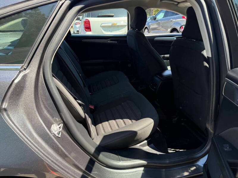 2019 Ford Fusion Hybrid SE