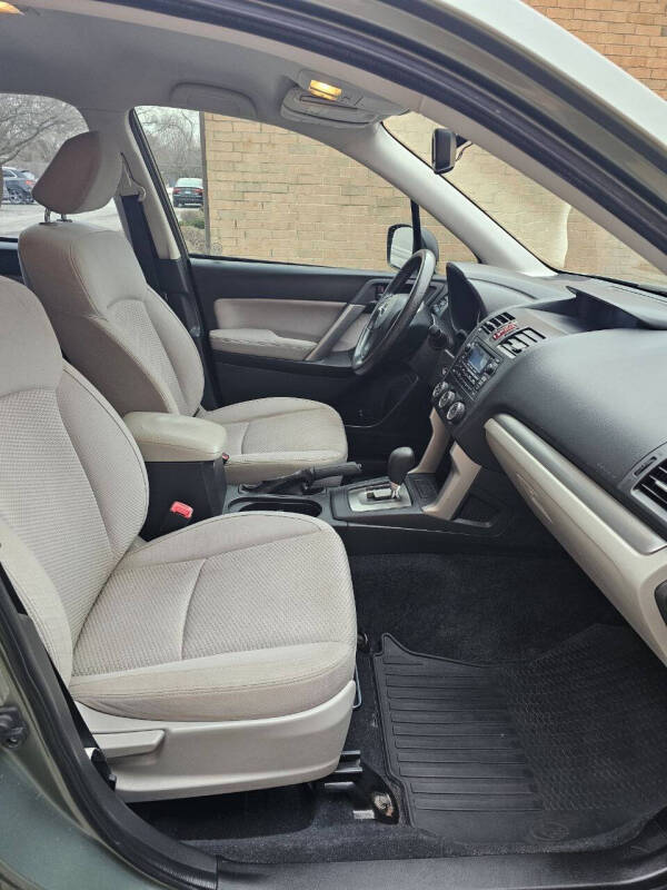 2015 Subaru Forester 2.5i