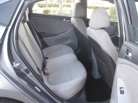 2017 Hyundai Accent SE