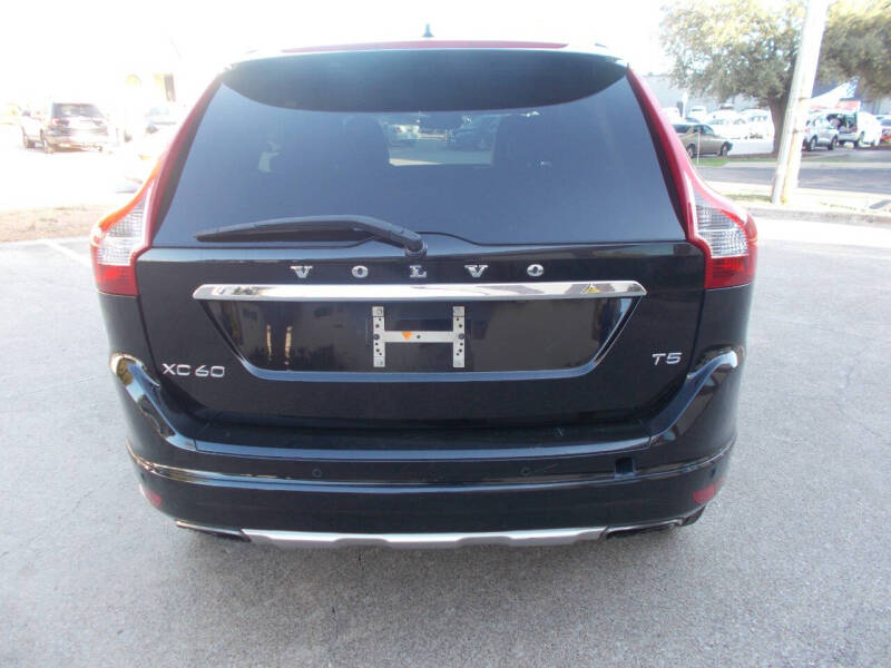 2015 Volvo XC60 T5 Drive-E Premier