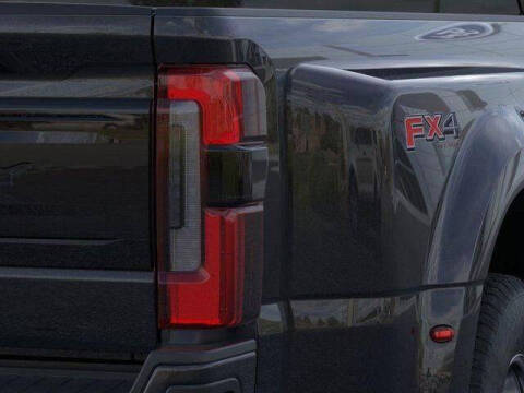 2025 Ford F-350 Super Duty Platinum