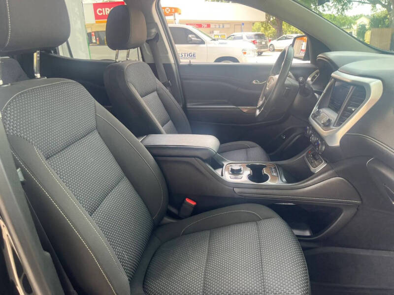 2021 GMC Acadia SLE