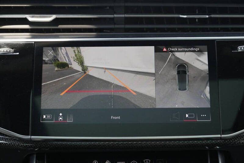 2022 Audi SQ8 4.0T quattro Prestige