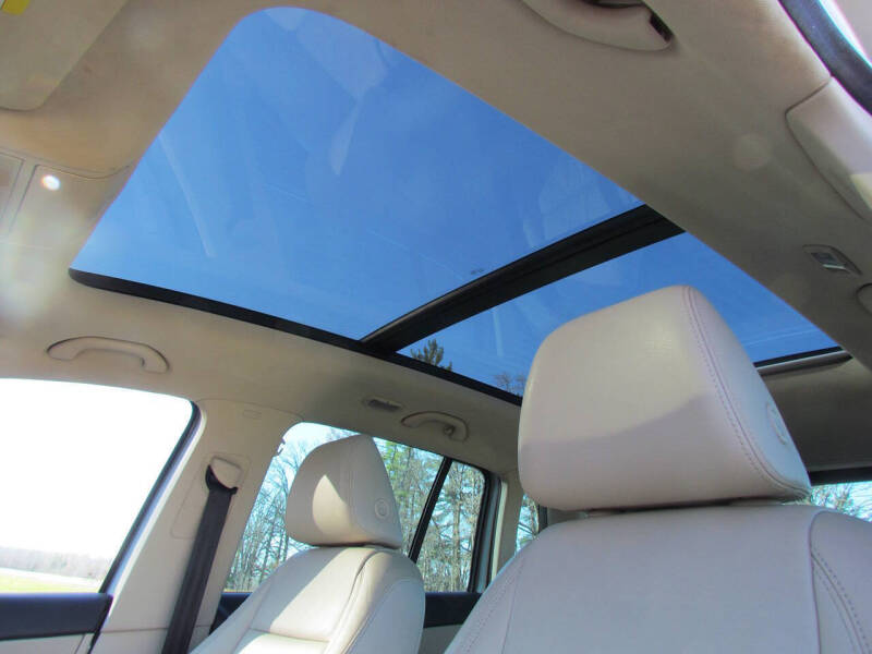 2010 Volkswagen Tiguan SE 4Motion