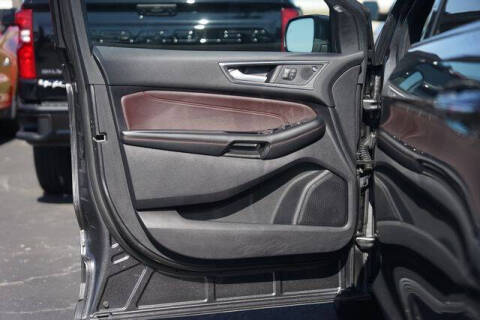 2020 Ford Edge Titanium