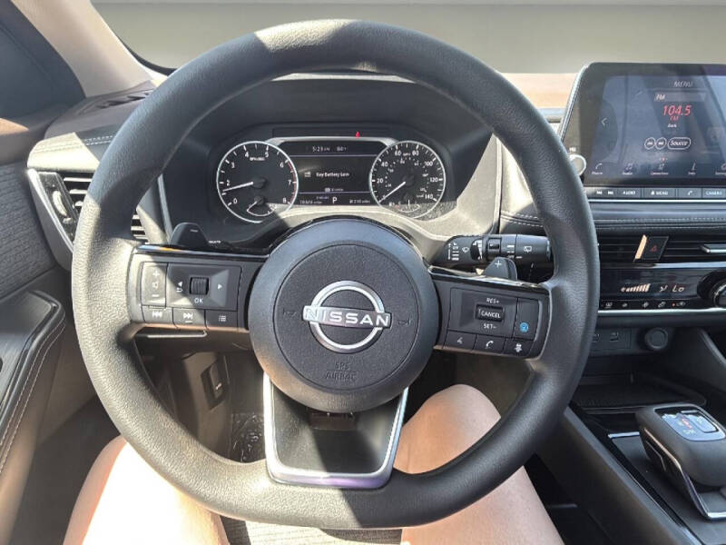 2022 Nissan Rogue SV