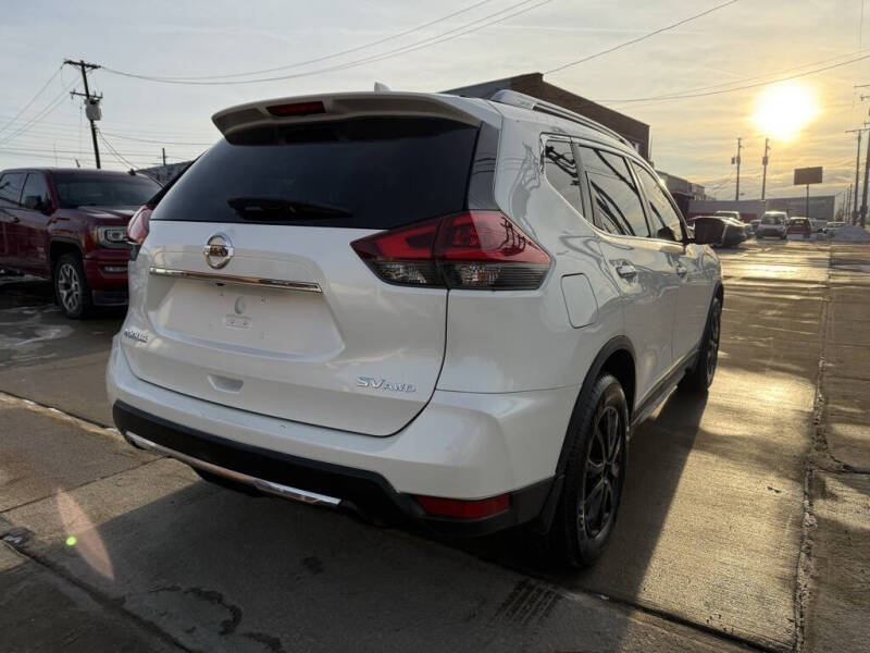 2018 Nissan Rogue SV