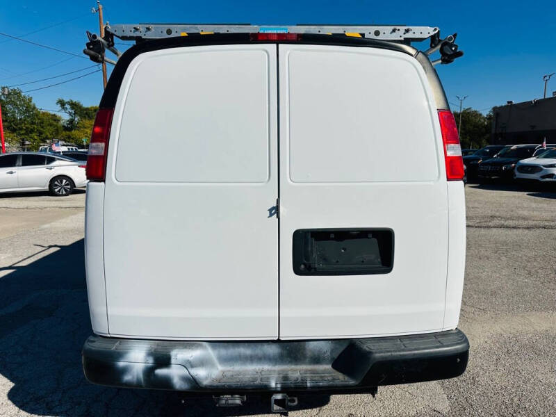 2021 Chevrolet Express 2500