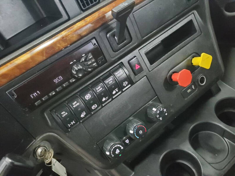 2020 International RH613