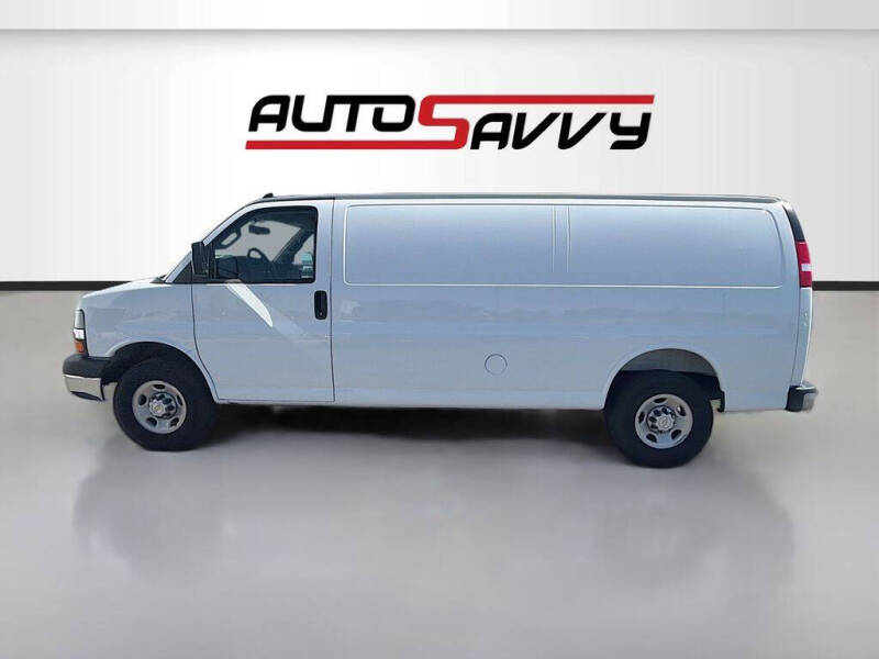 2025 Chevrolet Express 3500