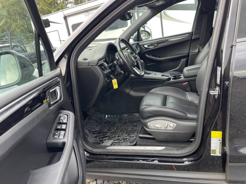 2018 Porsche Macan S