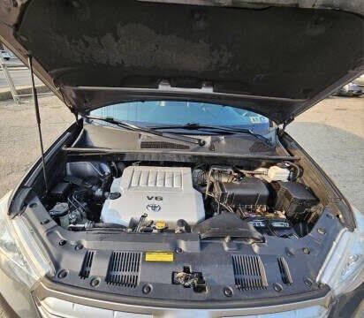 2011 Toyota Highlander SE