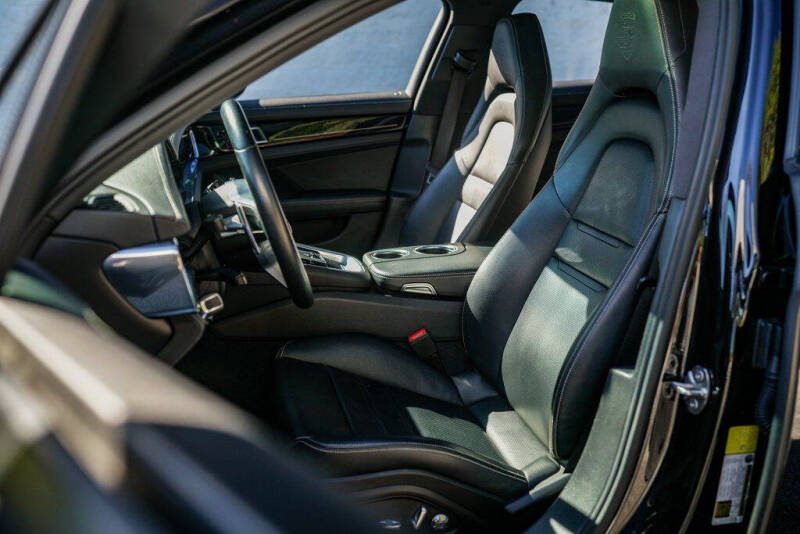 2020 Porsche Panamera