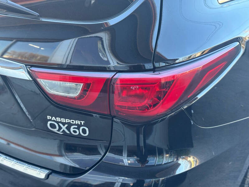 2016 INFINITI QX60 Base photo 29