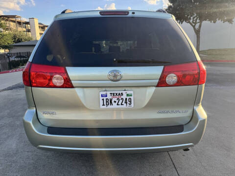 2008 Toyota Sienna CE 8-Passenger