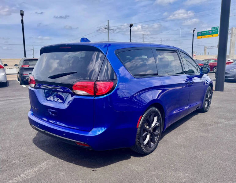 2019 Chrysler Pacifica Touring Plus