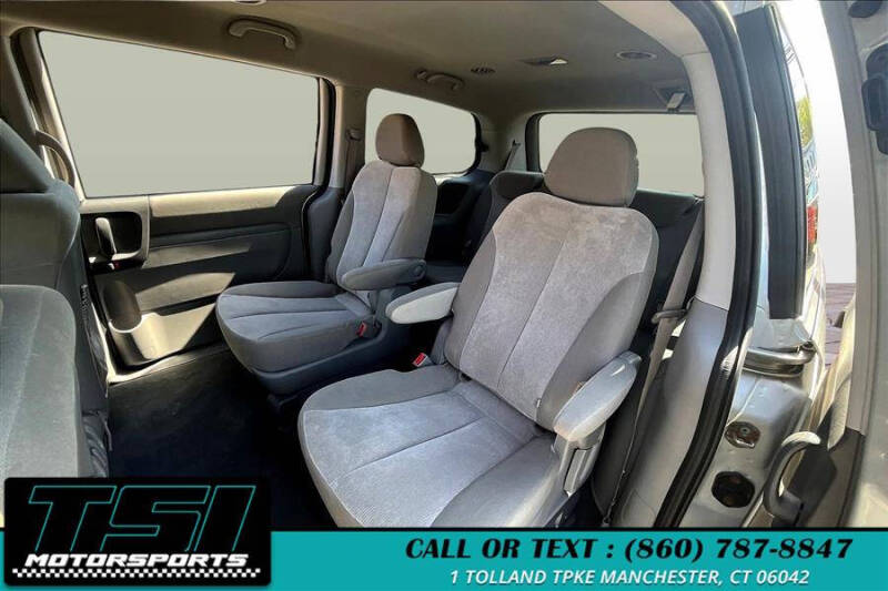 2014 Kia Sedona LX